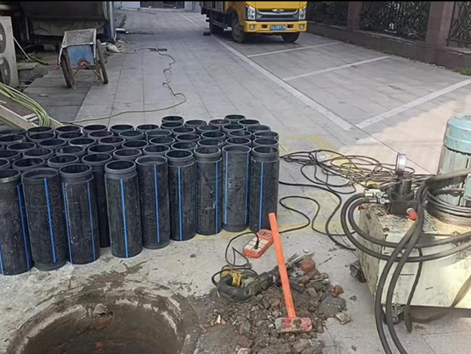 东安PE置换管厂家 DN315置换管 非开挖管短管置换